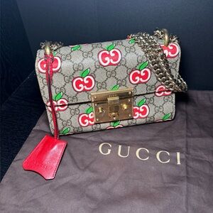 GUCCI GG Supreme Apple Padlock Chain Shoulder bag (Pre-owned & Authentic)